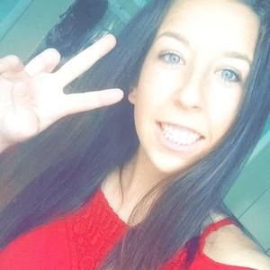 Meet your Posher, Chloe